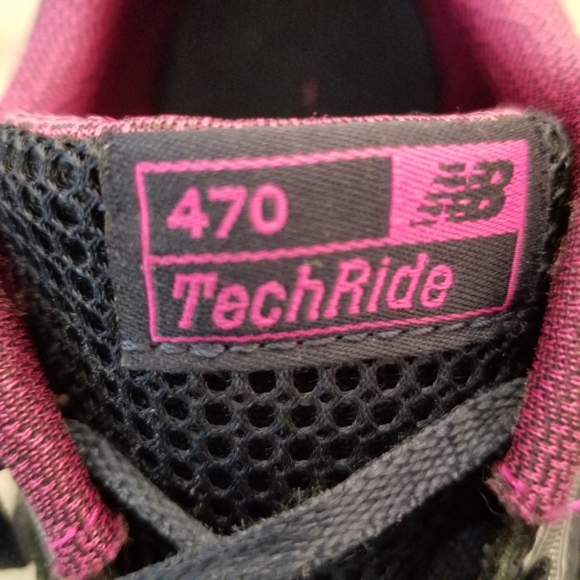 New Balance 470 TechRide Sneaker Running Shoes - Picture 2 of 8